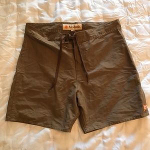 Mollusk Pennant Trunks / Swim Shorts / Brown / Men’s Small / 30 Waist